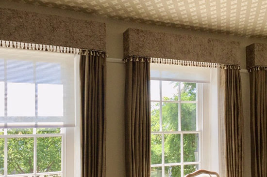 Made-to-measure curtains & pelmets